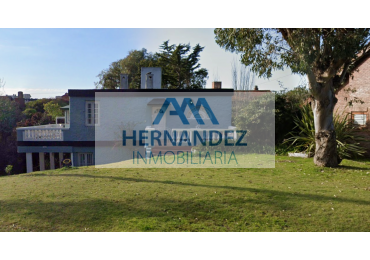 Encantadora Casa de Estilo Mediterraneo en el Corazon de Pinamar